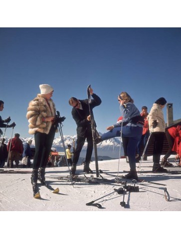 Skiers at Verbier by Slim...